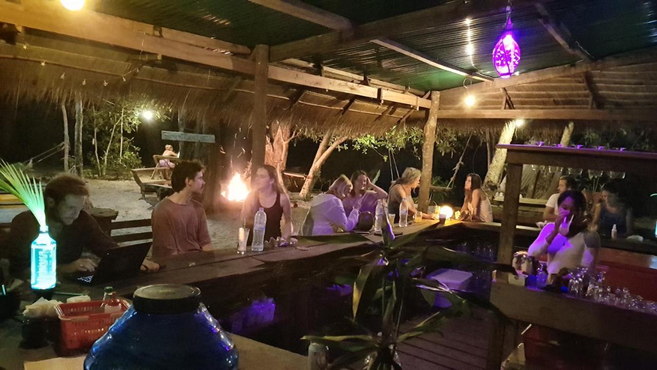 Crusoe Koh Takiev Island Hotel Koh Ta Kiev Buitenkant foto